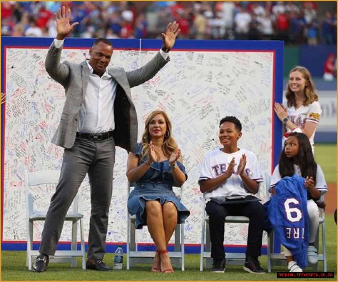  Adrian Beltre’s wife Sandra Beltre 