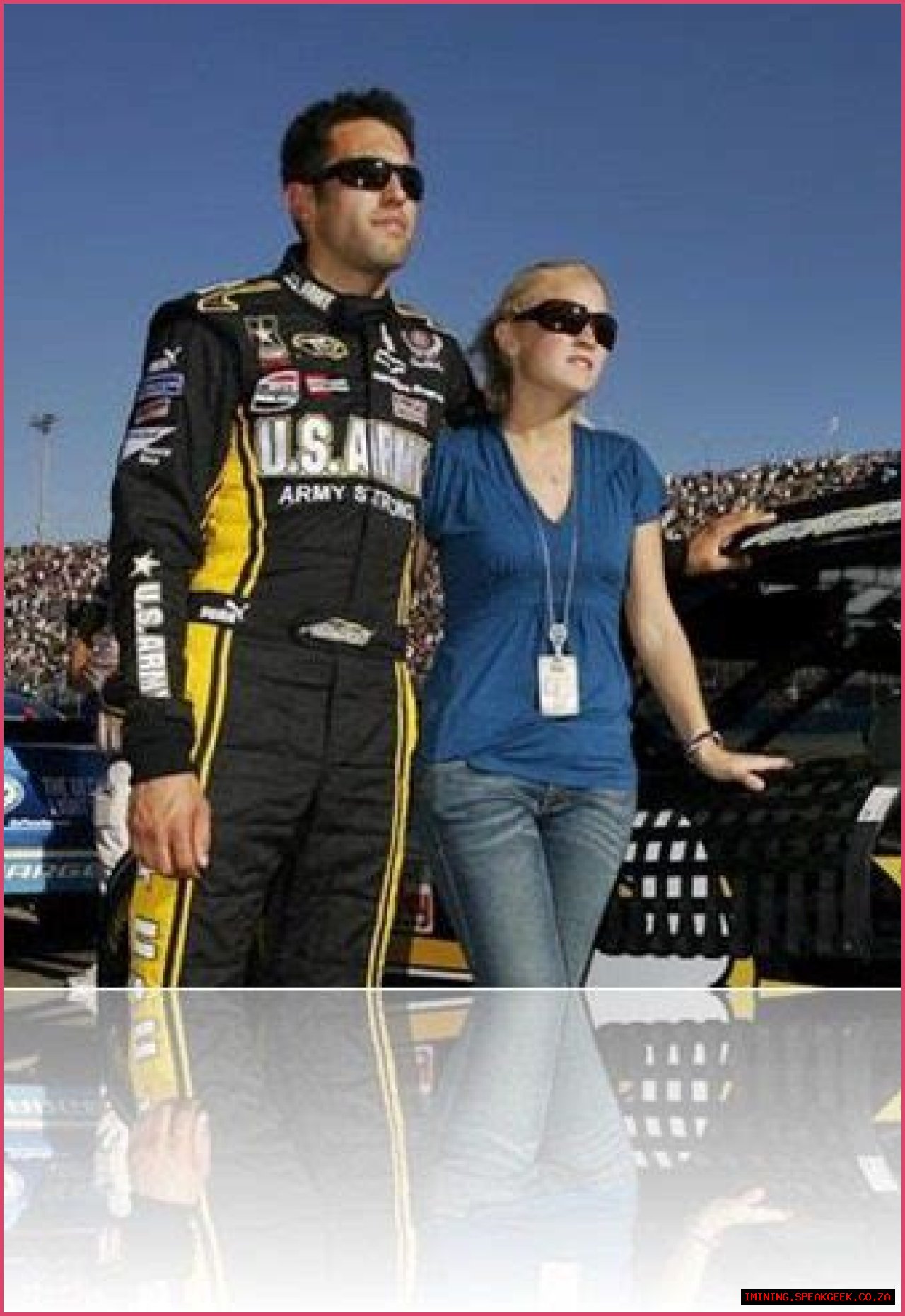  Aric Almirola’s wife Janice Goss Almirola 